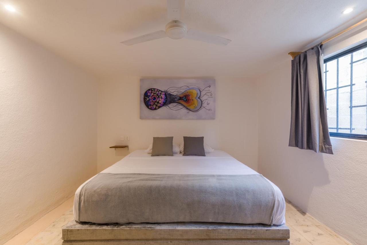 One-Bedroom Apartment,1046018410:JPEG