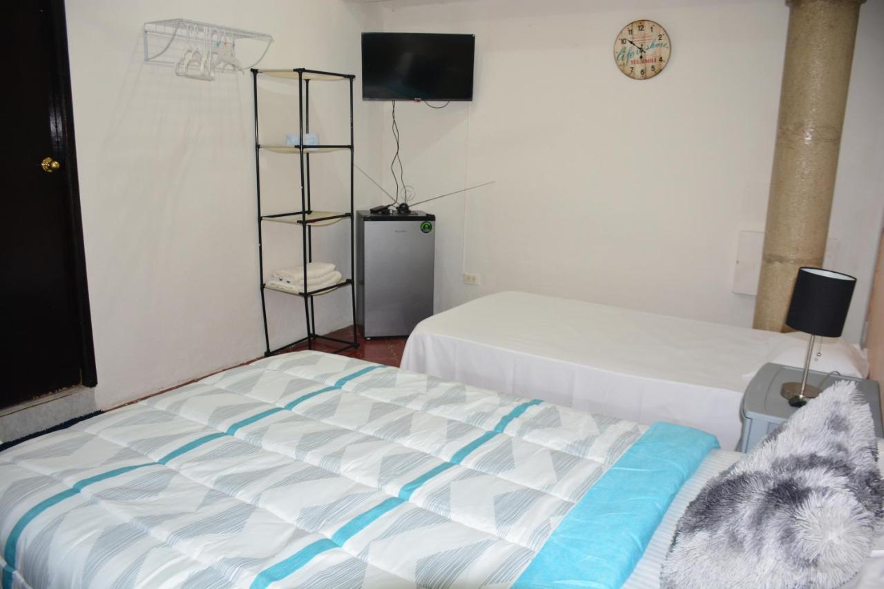 Camera Doppia con Letti Singoli con Bagno