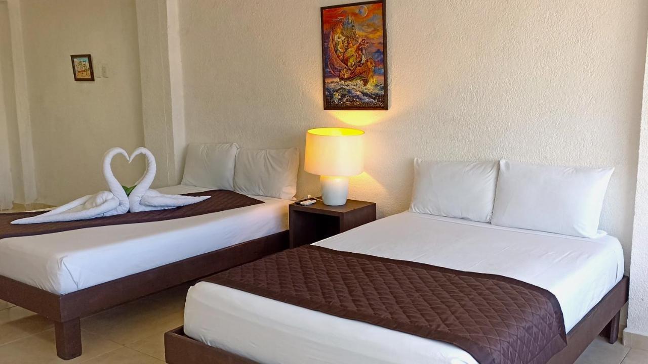 Family Studio,1360890344:JPEG