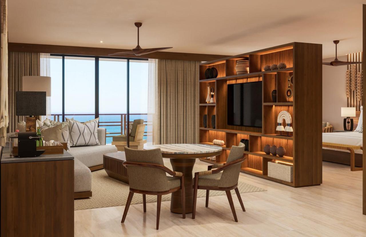 Preferred Club Master Suite Swim Out Ocean Front