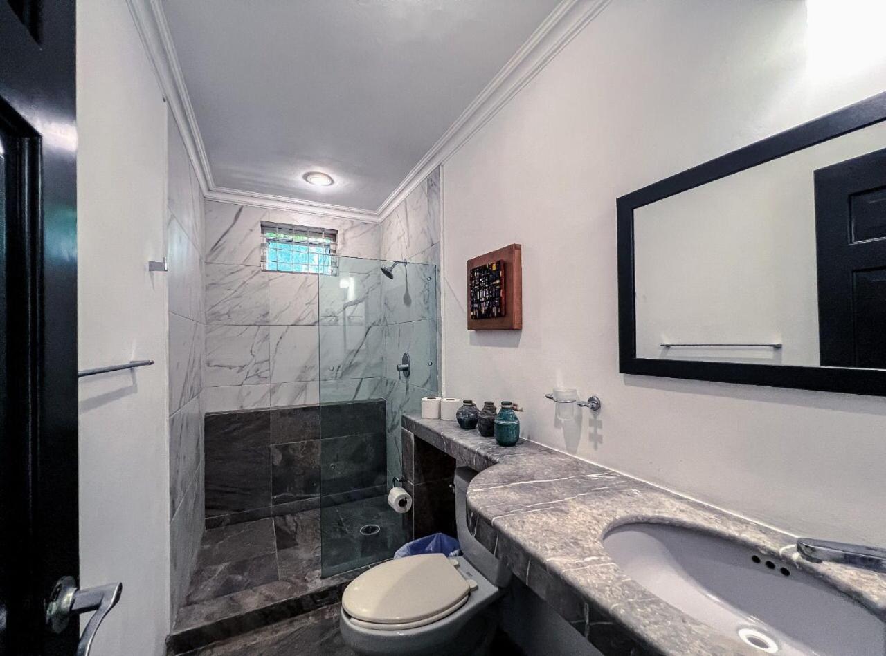 Four-Bedroom House,1611359349:JPEG