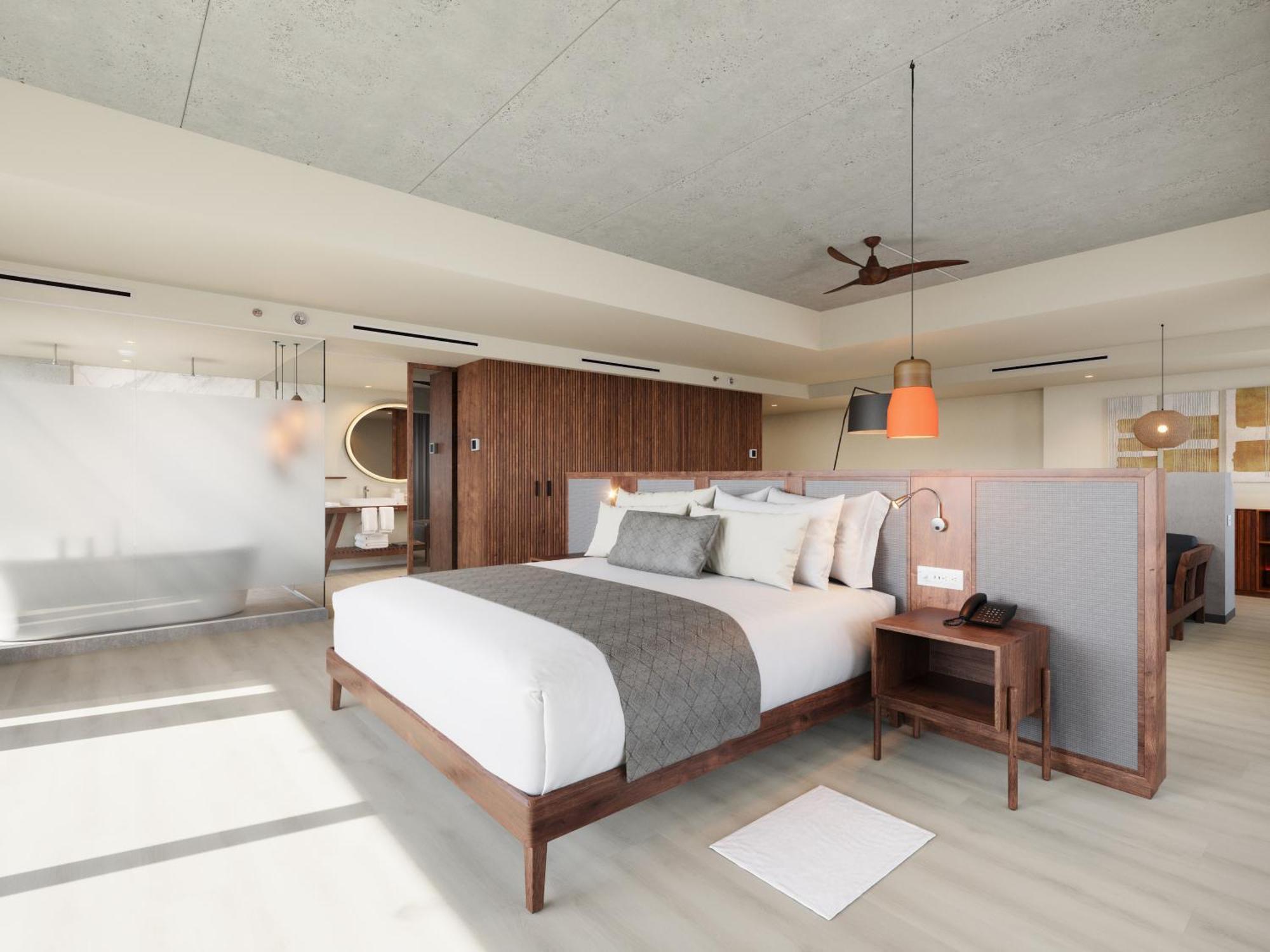 Vantage Club Master Suite Bay View King