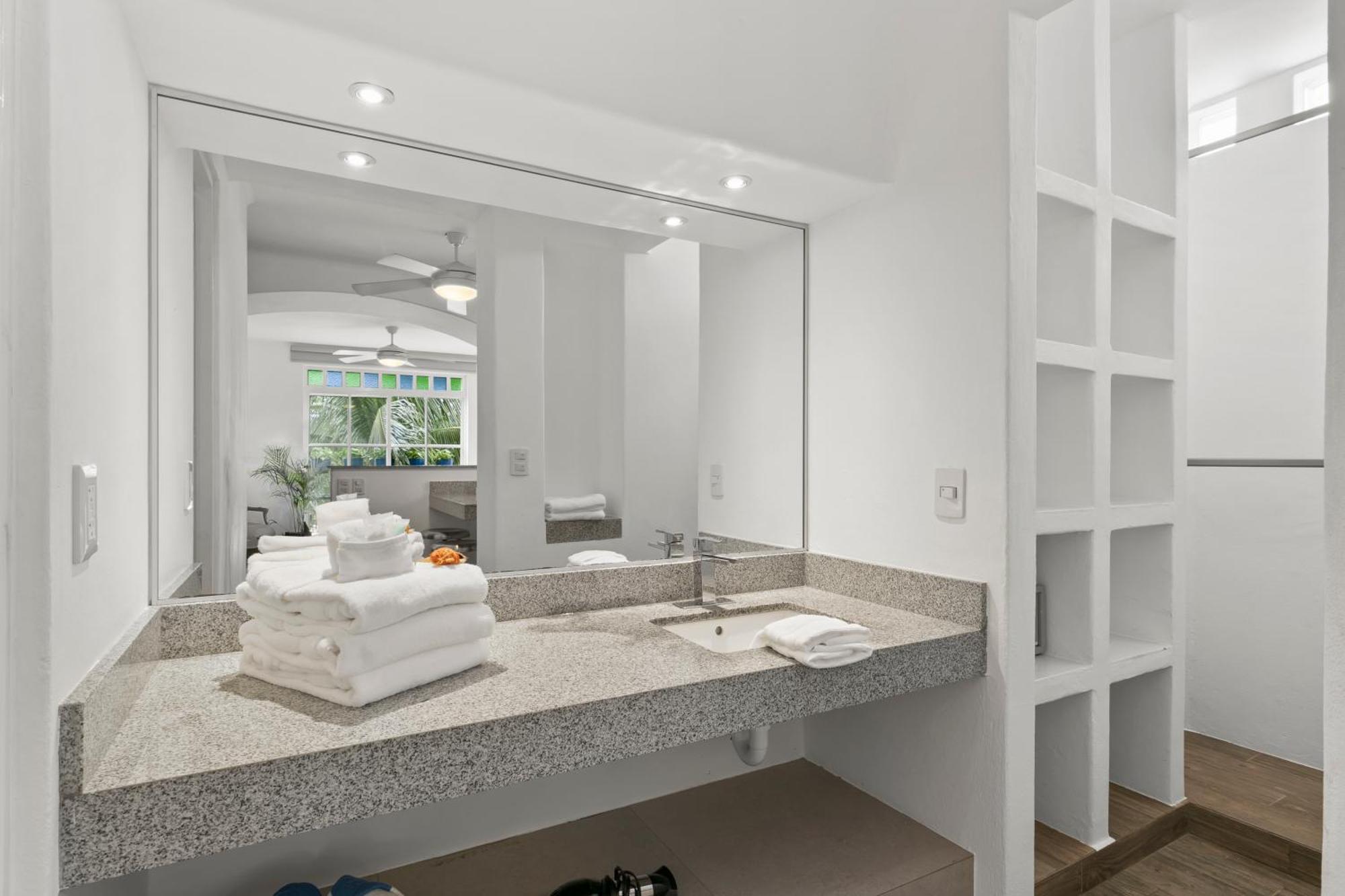 Studio Suite - Street View,1699122860:JPEG