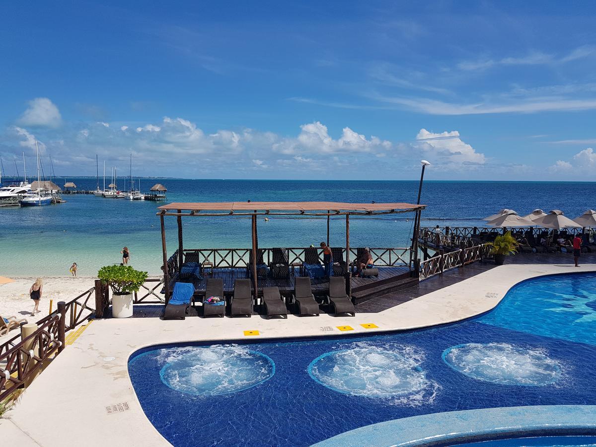 Studio Apartment with Sea View,498457377:JPEG