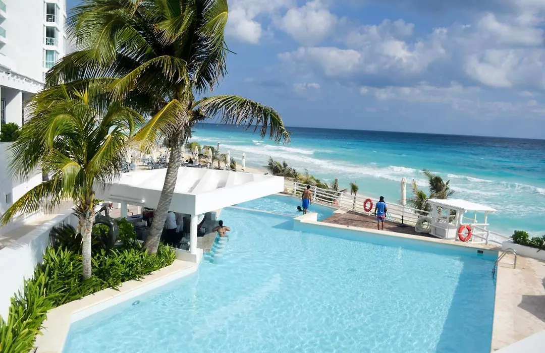 Frente Al Mar, Vistas Increibles, Gym, Jacuzzi, Seguridad, 3503-1
