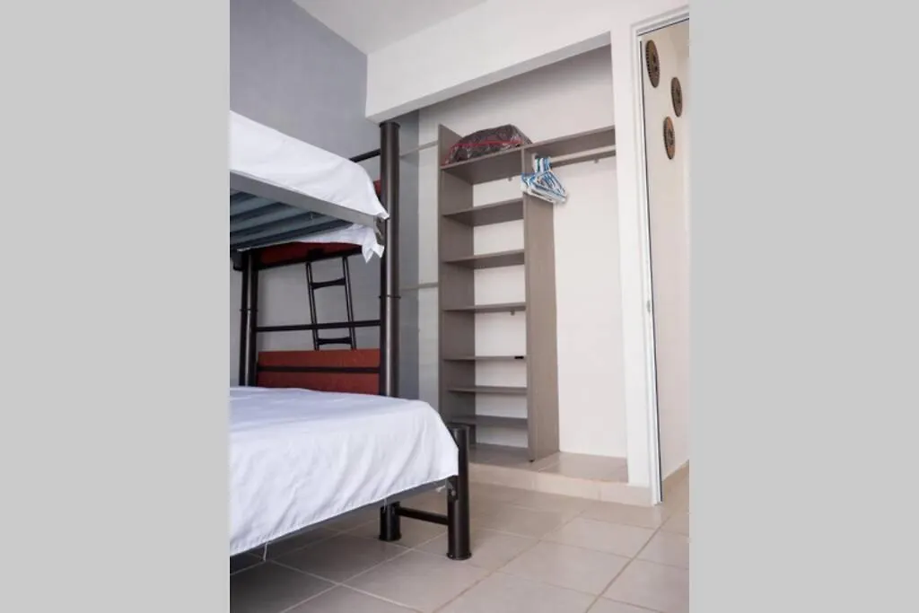 Casa Con Alberca Para 8 Personas En El Corazon De Cancun-1