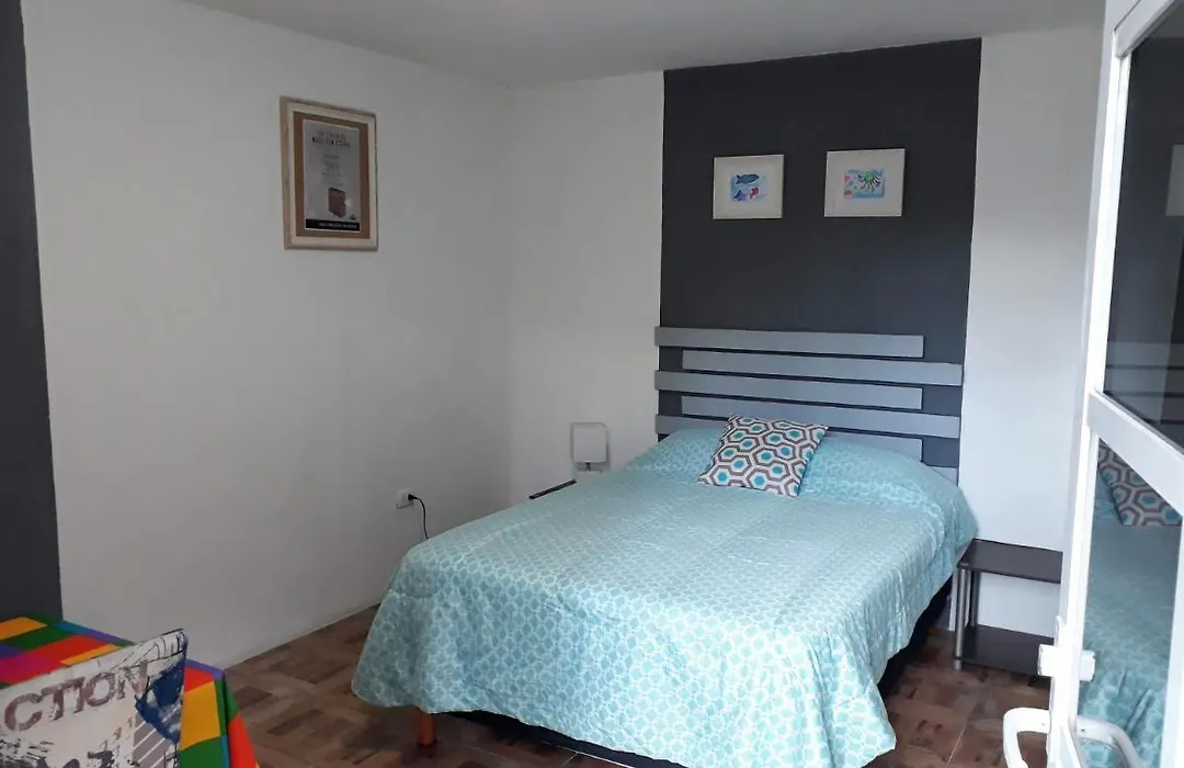 Room In Guest Room - Room 2, Private Bathroom, A C, Wi-Fi 50 Mbps In Downtown Cancun-1
