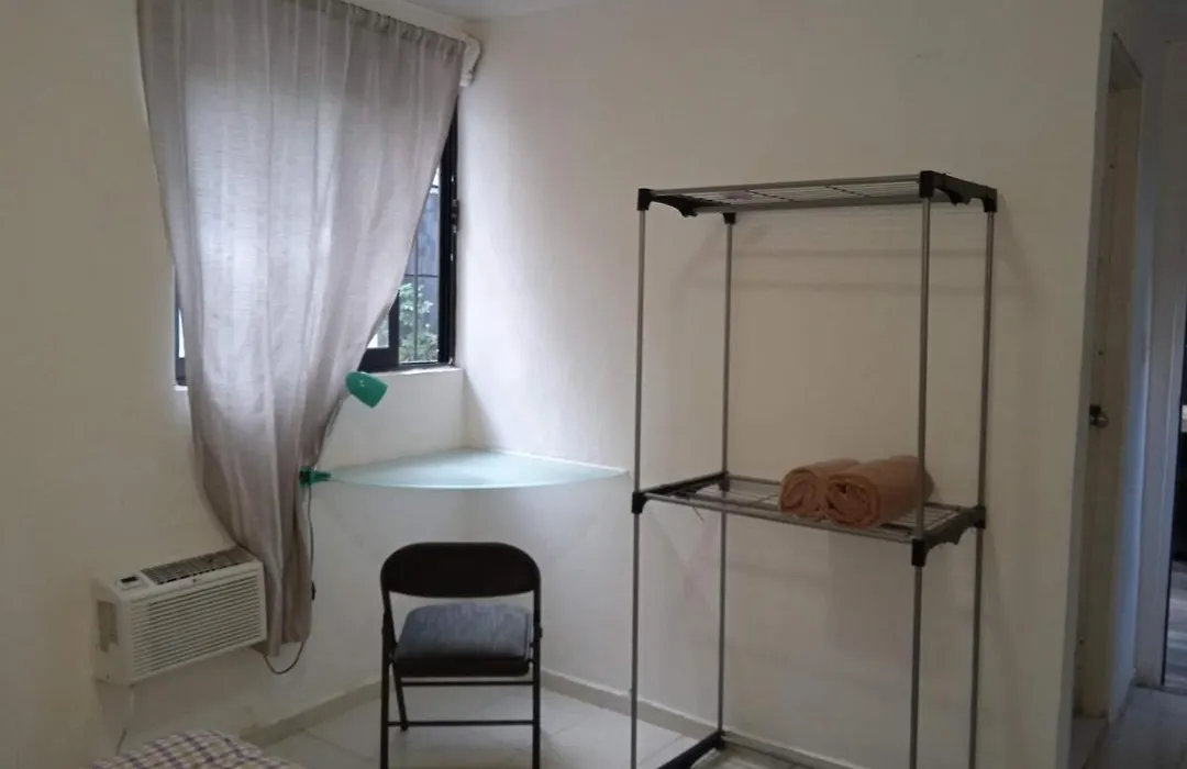 Room In Guest Room - Double Room, Private Bathroom, A C, Wi-Fi In The Center Of Cancun-1