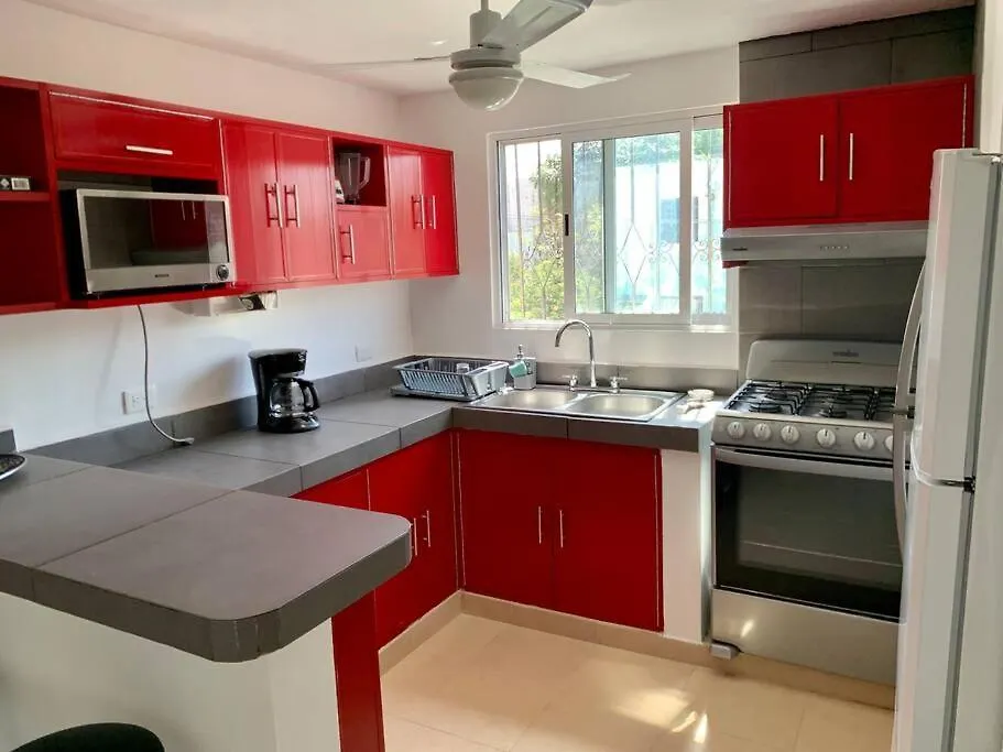 Fully Equipped 3Br Apartment Near Beach-1