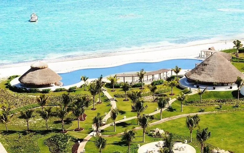 Beachfront Loft Amara Cancun-1