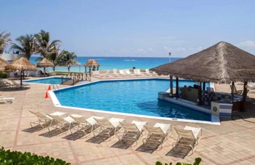Apartamento Vacacional Frente Al Mar Con Piscina En Cancun-1