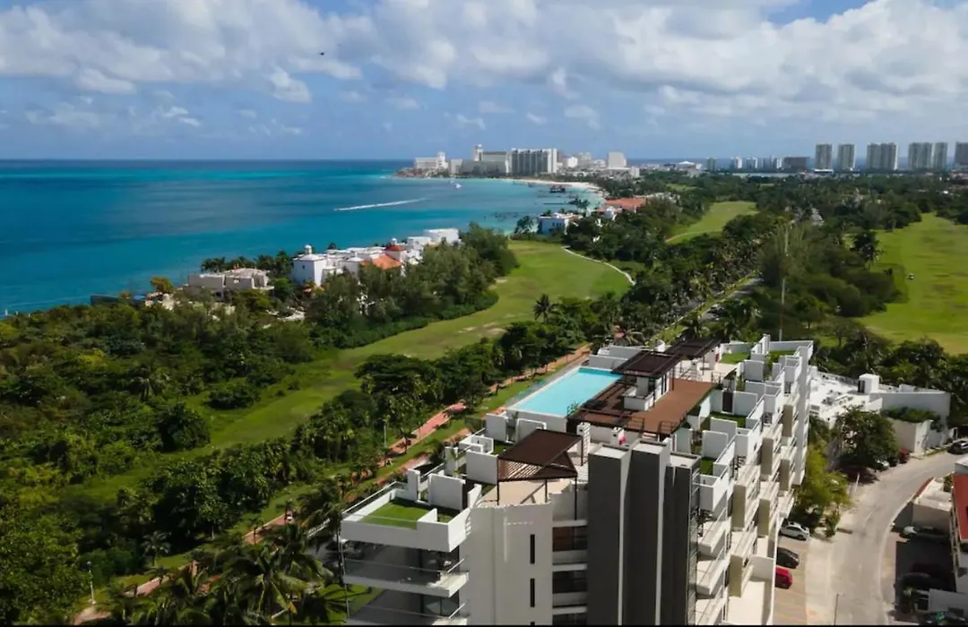 Beautiful Apartment Well Located In The Hotel Zone Of Cancun-1