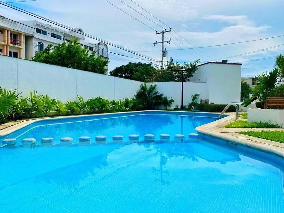 Casa De 2 Recs En Condominio Tranquilo Con Piscina-1