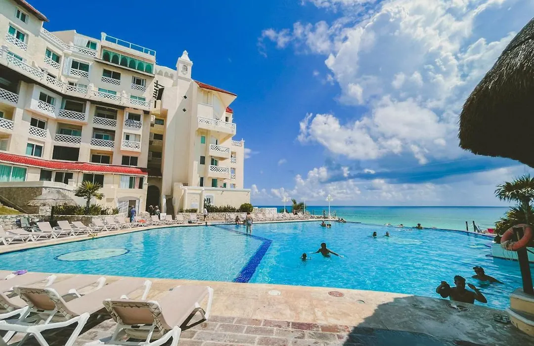 Cancun Plaza Condo Ocean front-1