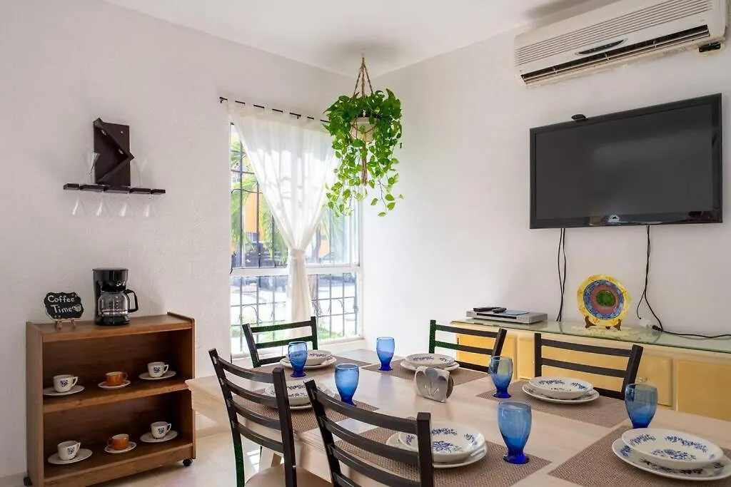 Casa Agradable Con Patio, Seguridad 24/7 Centrica-1
