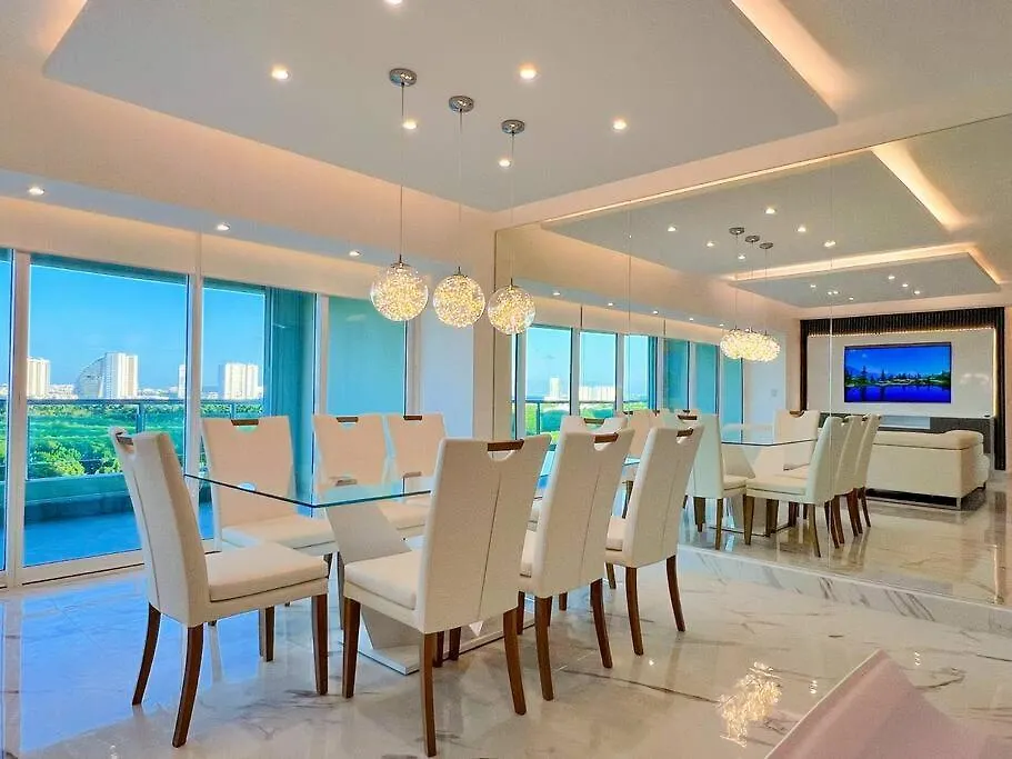 Luxury 3Br Apartment • Cancun-1