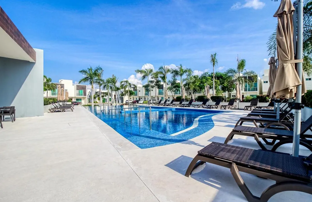 Modern Mexican Retreat-1