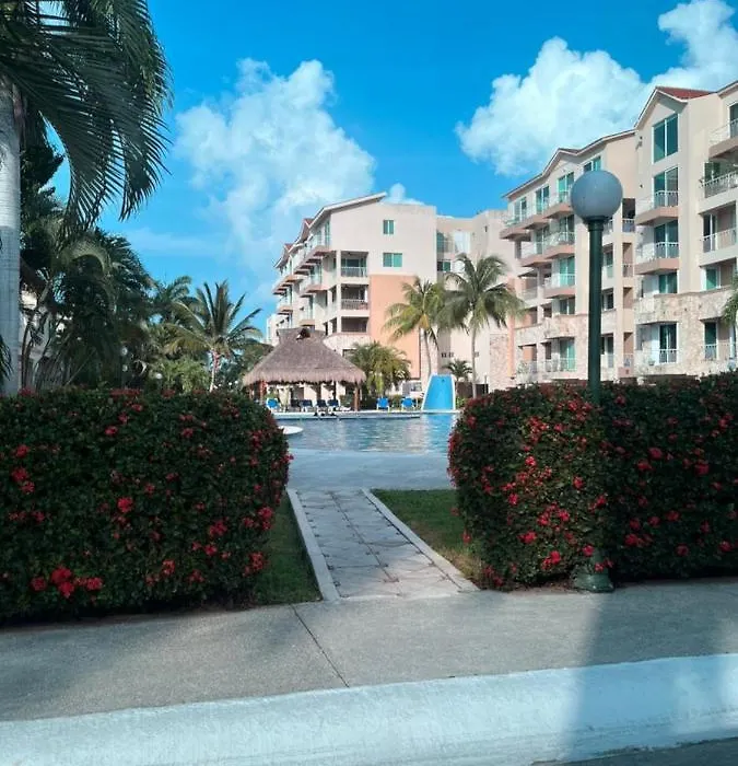 4 Bedroom Apartment, 8 Guests-1