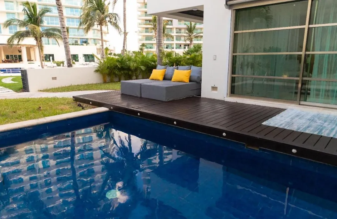 Luxury Private Villa With Pool-1