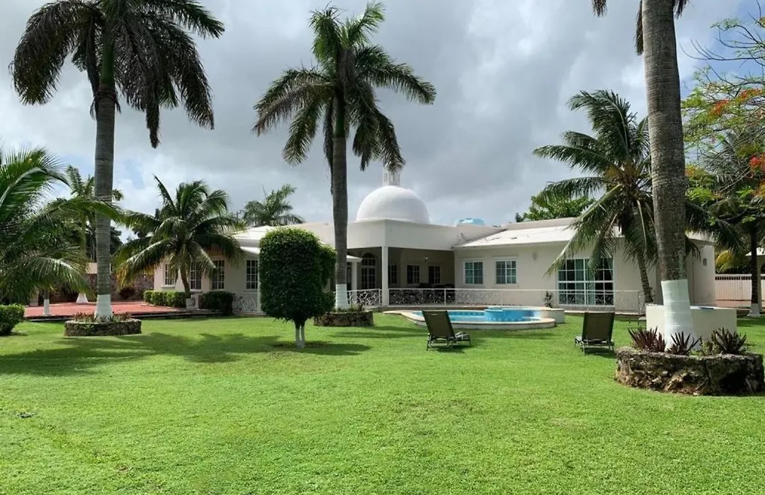 Villa For 16 Guests In Cancun - Mexico-1