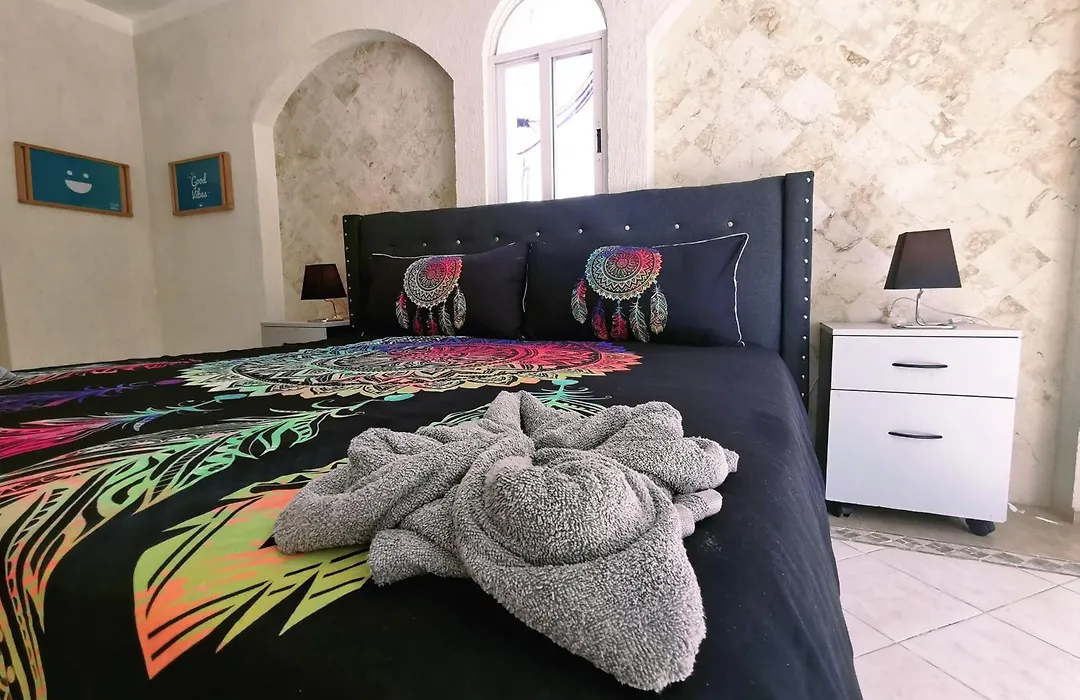 Beautiful & Cozy Near Beach Apartment Pool & Kingsize Bed-1