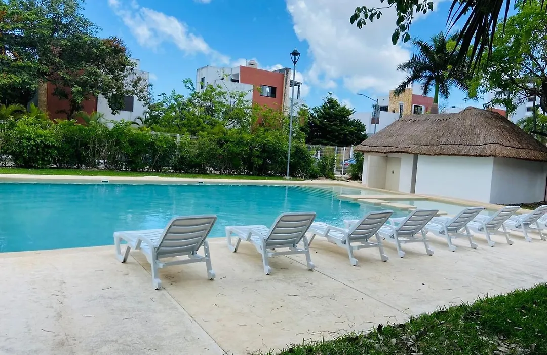 Lovely 2 Bedroom 2 Bathroom Condo-1