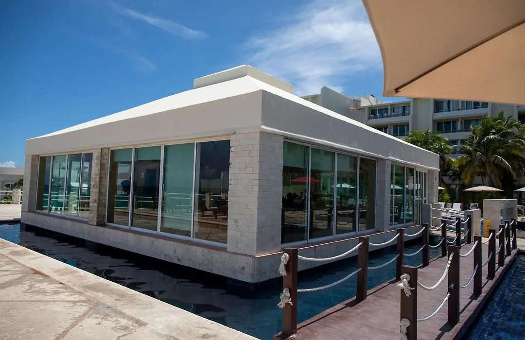 Beachaccess Hotelzone 3705-1