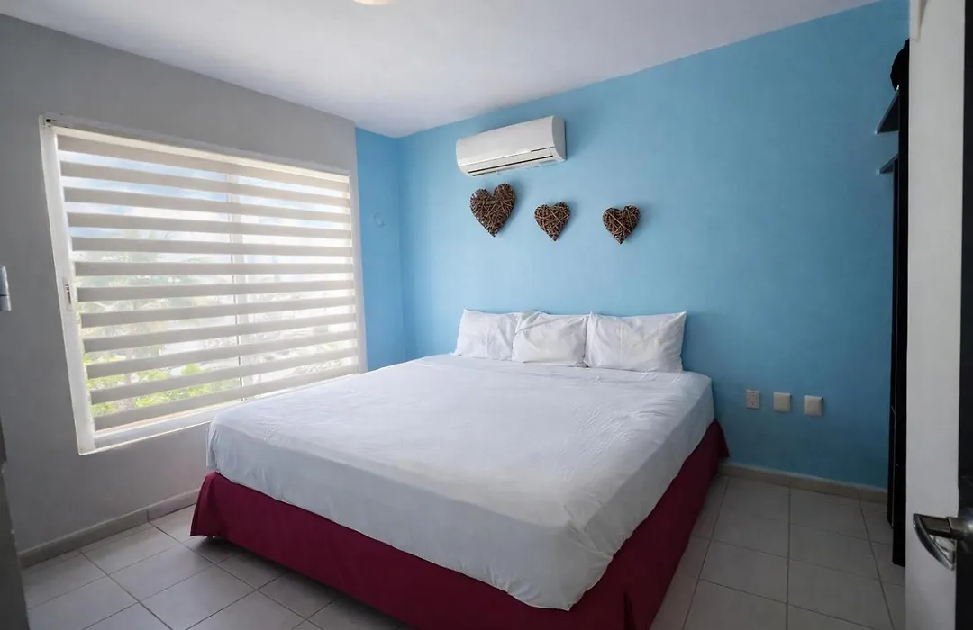 Casa Con Alberca Y Jardin En Cancun-1