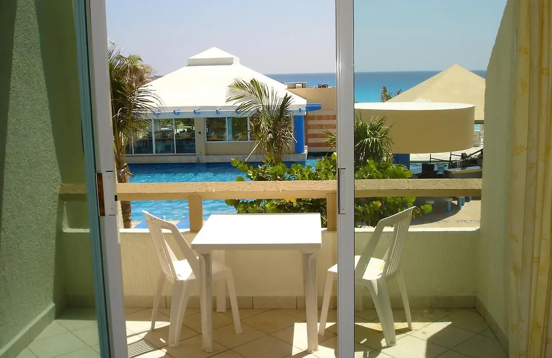 Cancun Beach Aparthotel By Solymar-1