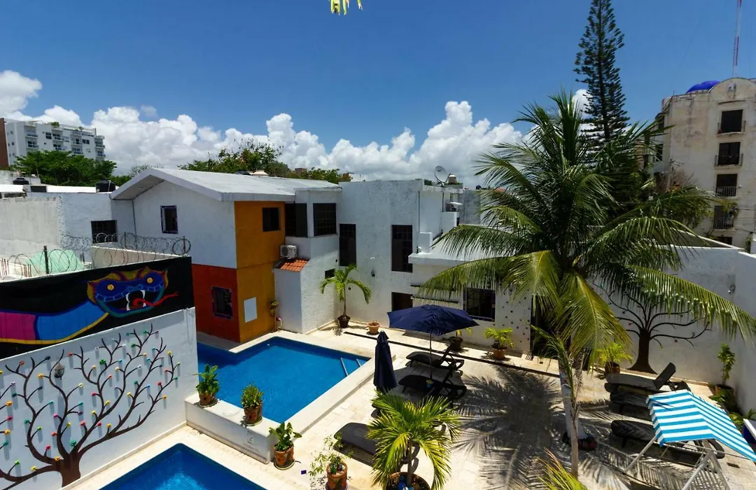 Mexicasa Cancun Hostel-1