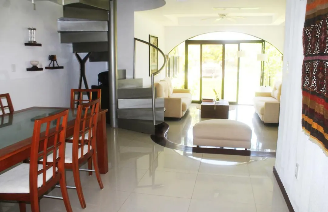 Villa En Zona Hotelera De Cancun-1