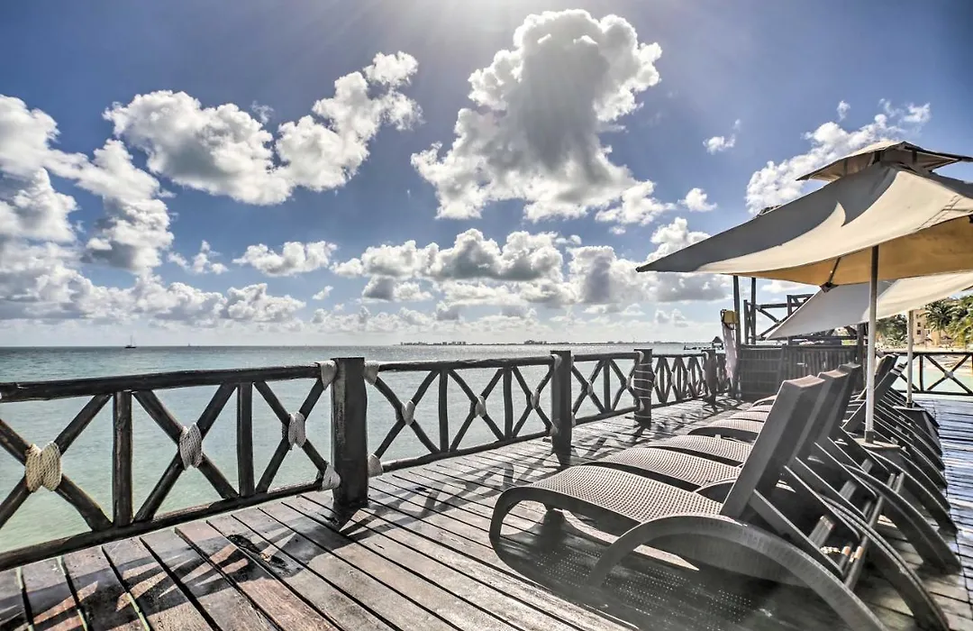 Private Balcony W/ Views: Oceanfront Cancun Condo!-1