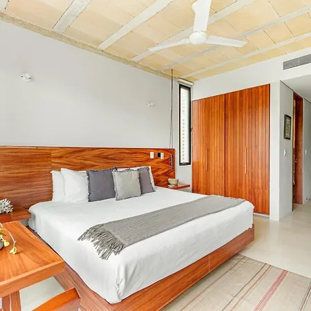H36 Condo With Pool-2