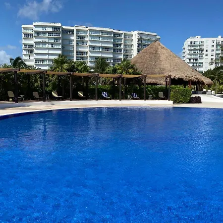 Beachfront Loft Amara Cancun-3