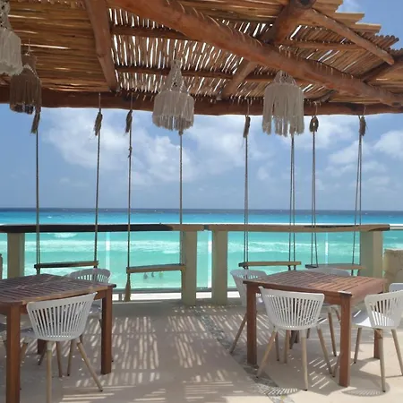 Girasol Condo Cancun Beach-3