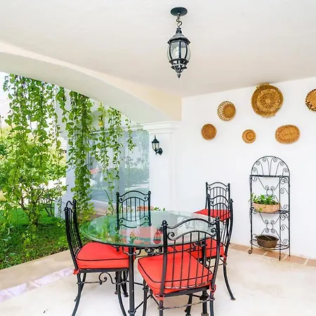 Oceanside Townhome A Block To Beach Plus 3 Pools Onsite-3