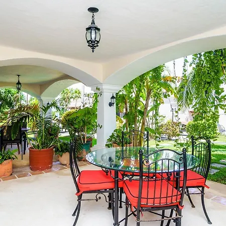 Oceanside Townhome A Block To Beach Plus 3 Pools Onsite-2
