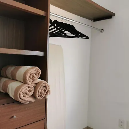 Confortable Y Hermoso Departamento Con Alberca-2