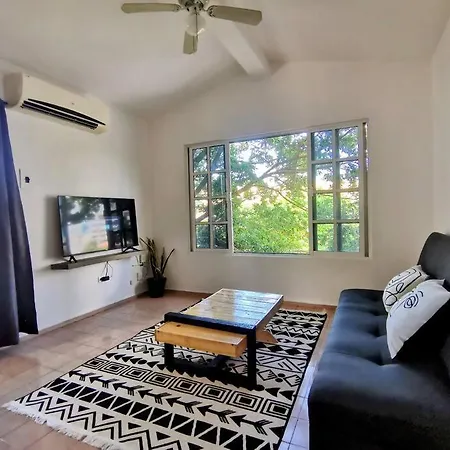 3 Bedrooms Queen Beds Appartement / Bonampak Ave.-3