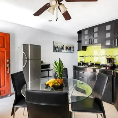 Apartamento Vacacional Frente Al Mar Con Piscina En Cancun-3