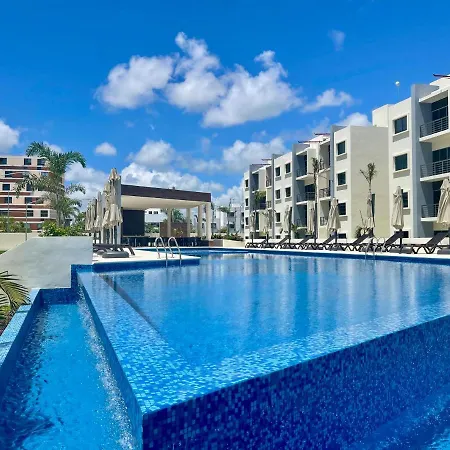 Tropical Modern Condo - Amazing Pool!-3