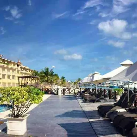 Sunset Beach Front Apartment-3