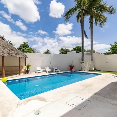 Tropicale, Non-Smoking Studios-3