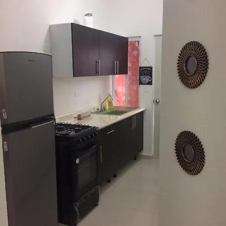 Pretty Apartment Hoestel Bacaret!-2