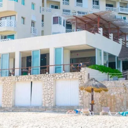 Cancun Plaza Condo Ocean front-3