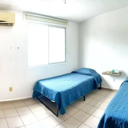 Casa De 2 Recs En Condominio Tranquilo Con Piscina-3