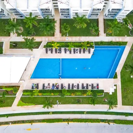 Hostpal Long Island Cancun Con Lujosas Amenidades-2