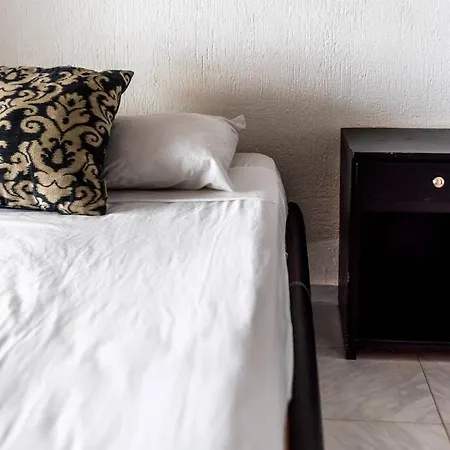 Casa Con Alberca Privada 5Min Zona H, Taxi Gratis! Lava-2