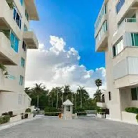 Neat Condo Beachfront At Brisas Cancun-2