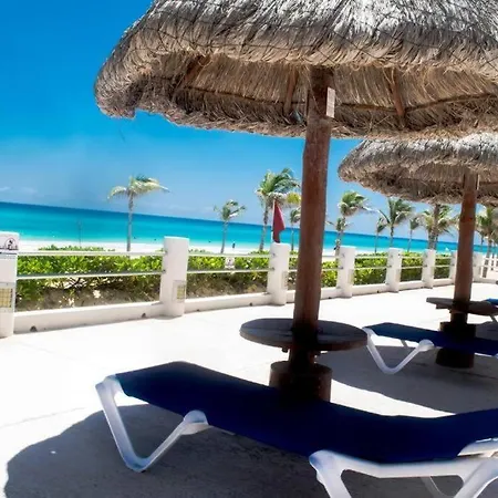 Ocean View Apartment, Premiun Location, Best Beach Area, 3 Bedrooms-2